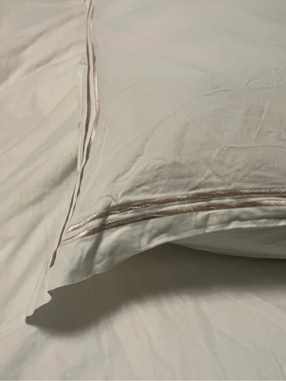 H by Frette King duvet cover and 2 standard 20*32 pillow shams